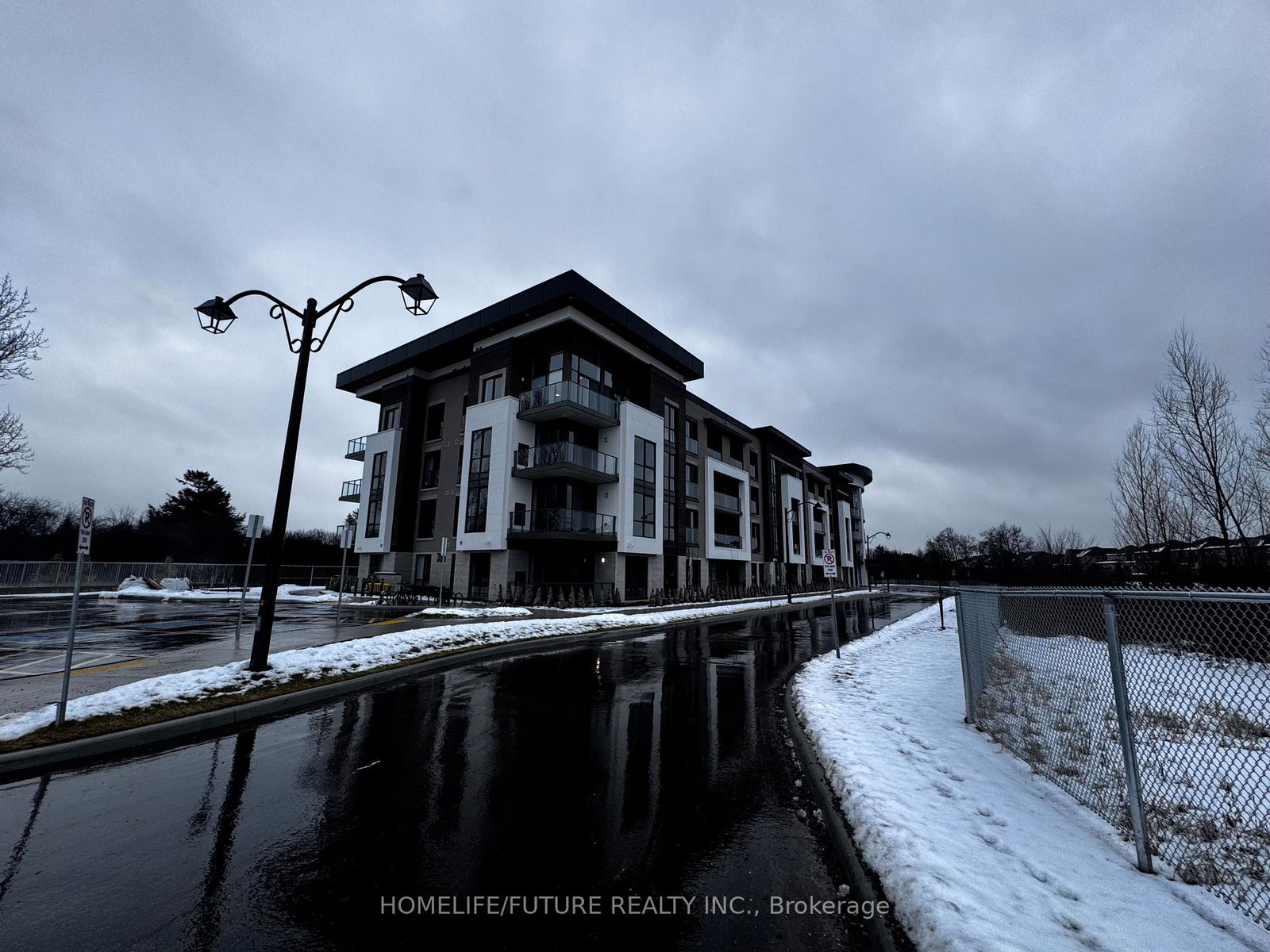 385-arctic-red-drive-oshawa-ontario-e13652790