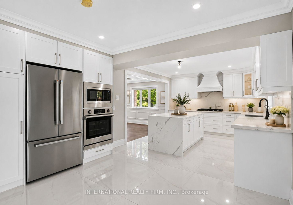 3-taunus-court-clarington-ontario-e13653184