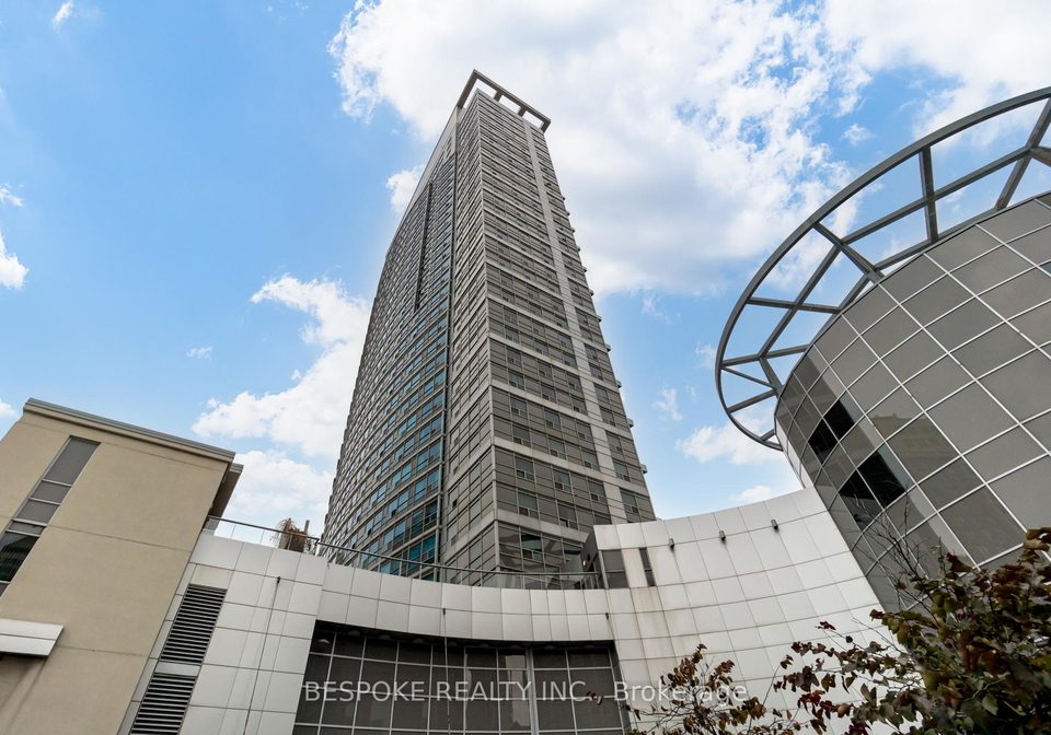 36-lee-centre-drive-toronto-scarborough-ontario-e13653316