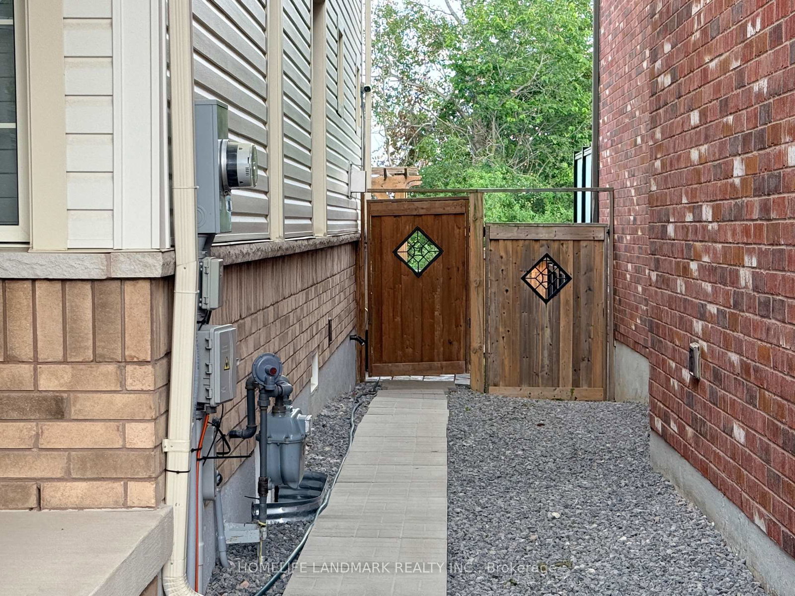 2313-secreto-drive-oshawa-ontario-e13653416