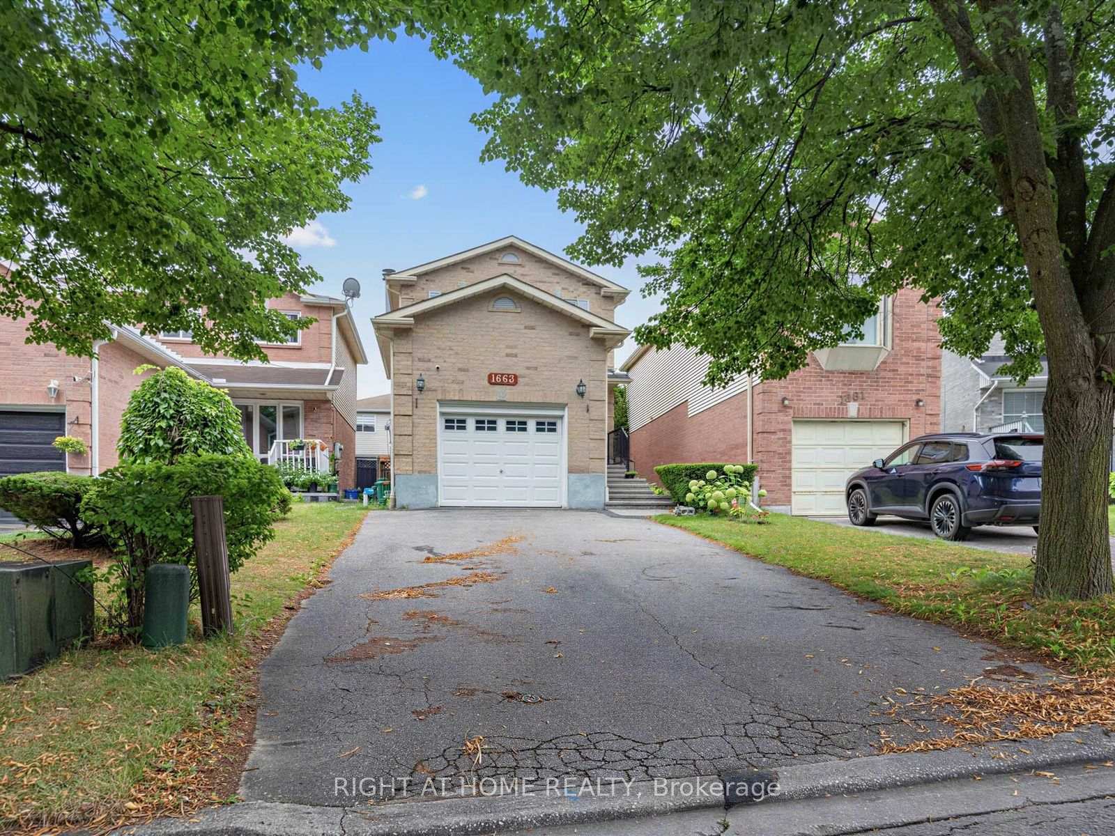 1663-tawnberry-street-pickering-ontario-e13653706