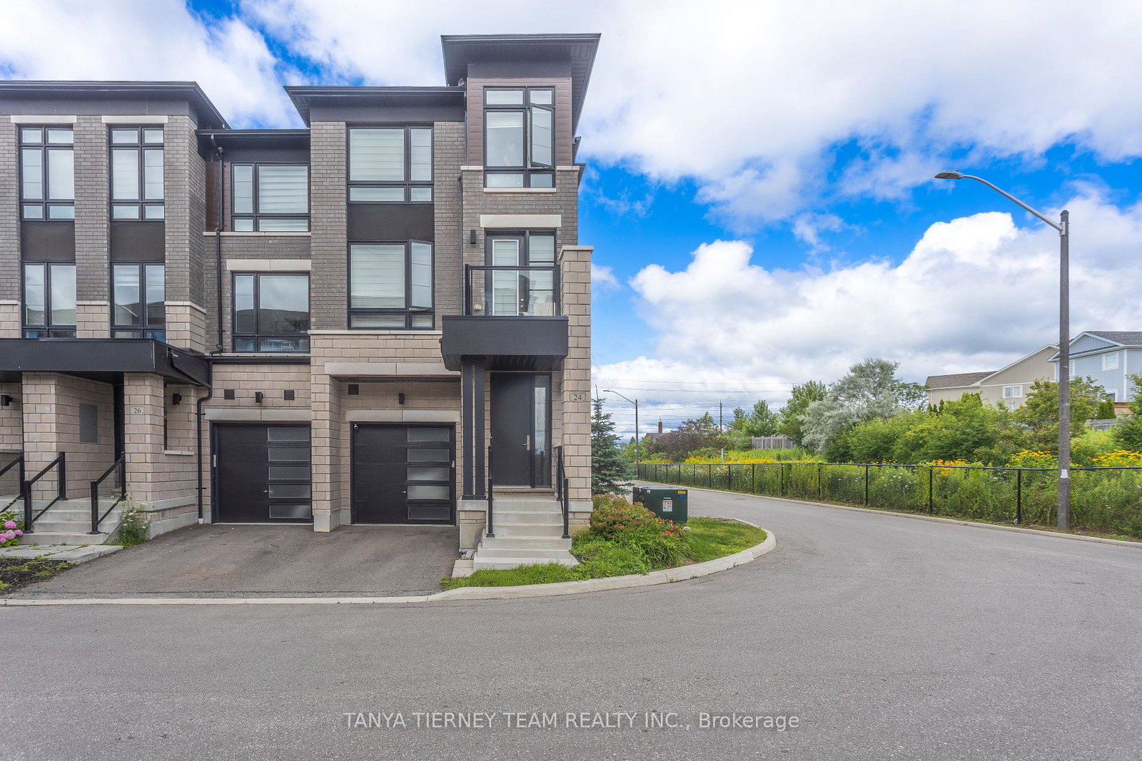 24-lake-trail-way-whitby-ontario-e13653714