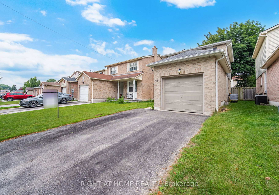 21-dobson-drive-ajax-ontario-e13655068