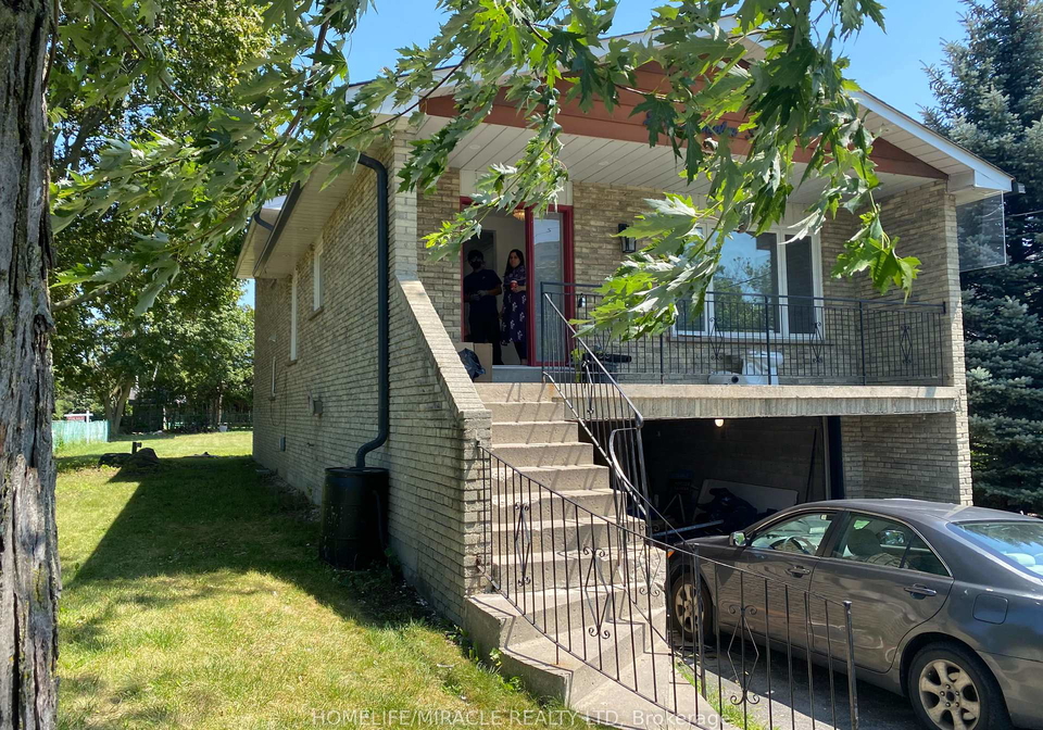 289-livingston-road-toronto-scarborough-ontario-e13655286