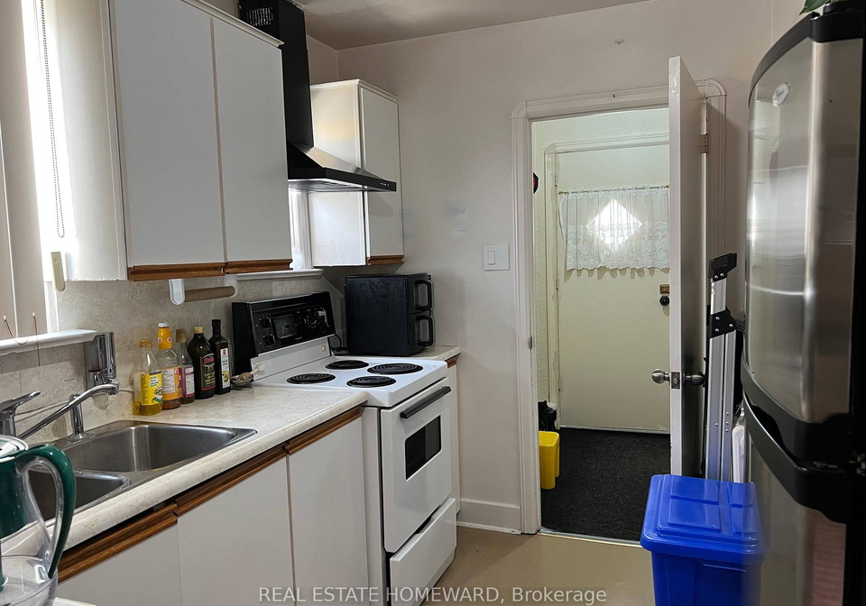 124-glencrest-boulevard-toronto-east-york-ontario-e13655330