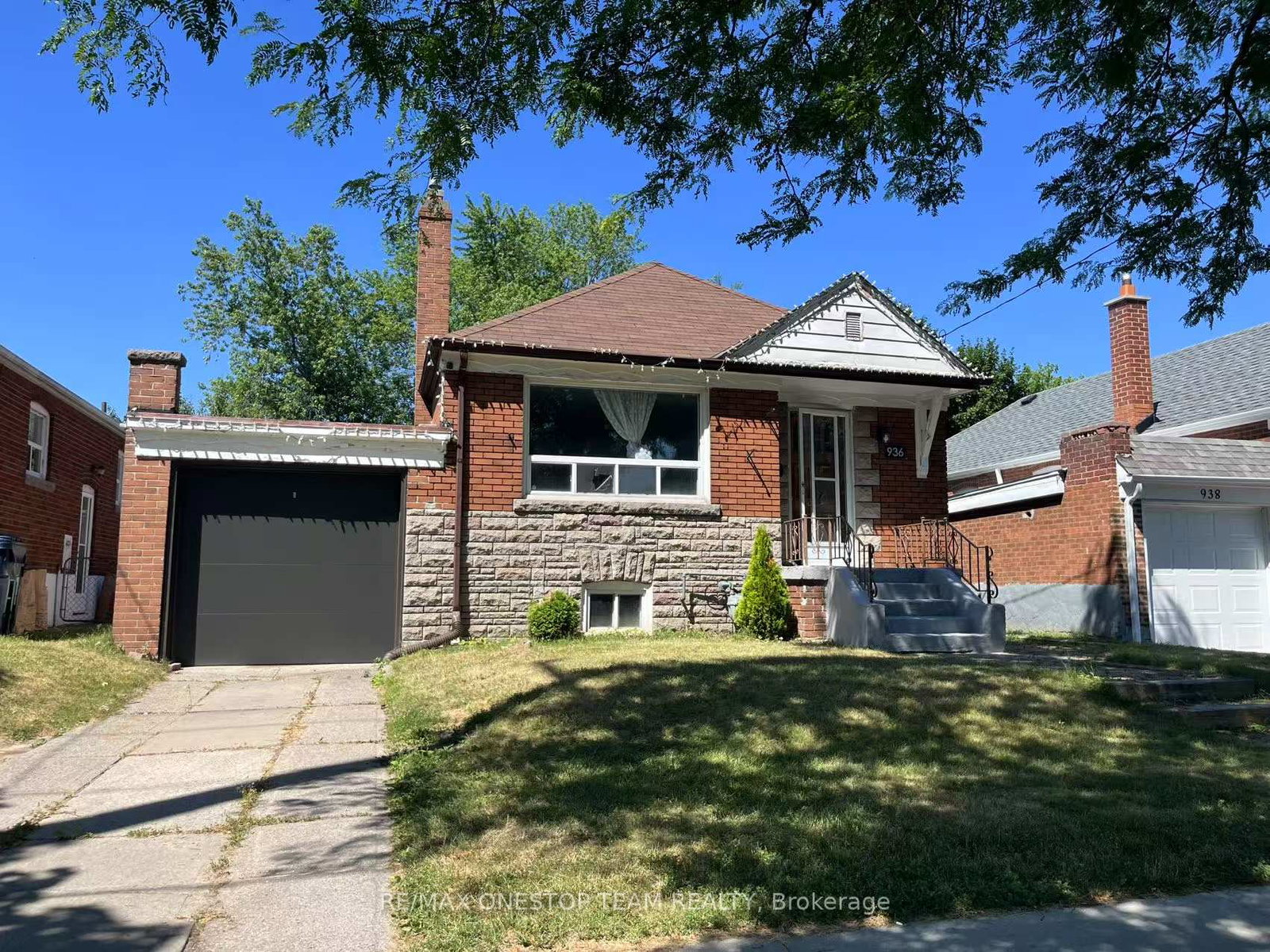 936-pharmacy-avenue-toronto-scarborough-ontario-e13655588