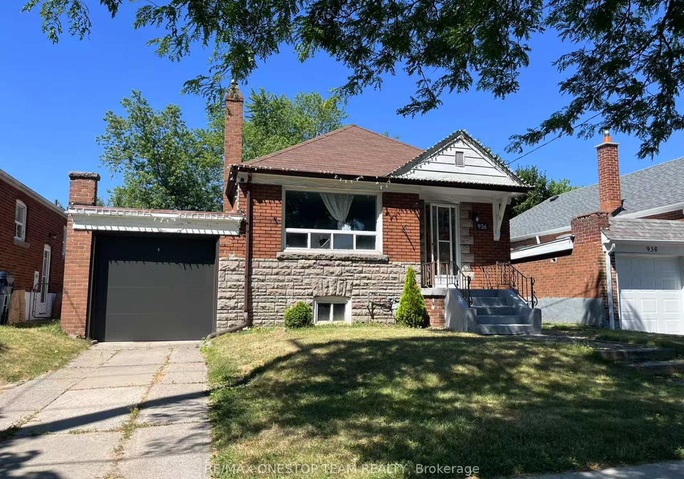 936-pharmacy-avenue-toronto-scarborough-ontario-e13655588