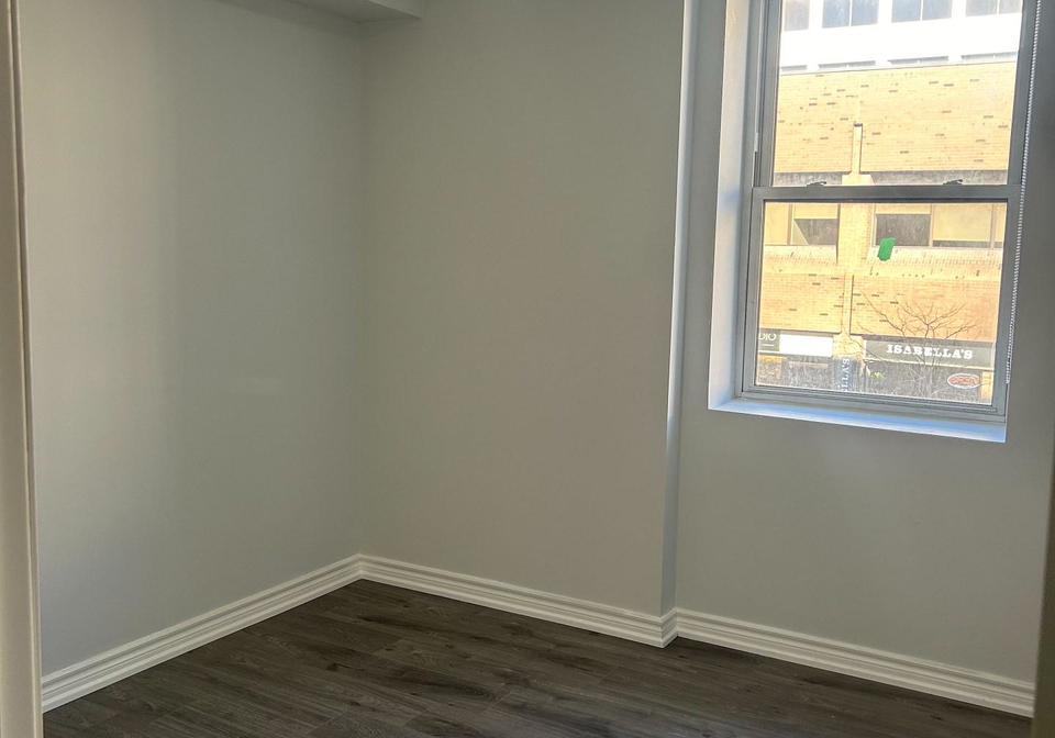 3-simcoe-street-s-oshawa-ontario-e13655638