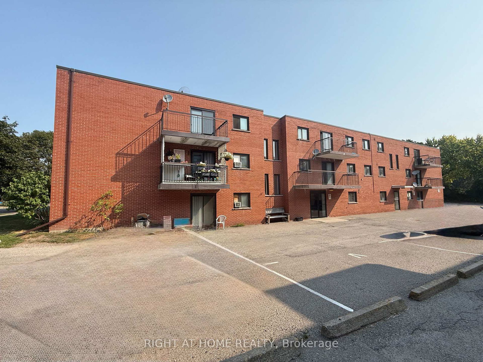 555-oxford-street-oshawa-ontario-e13655786