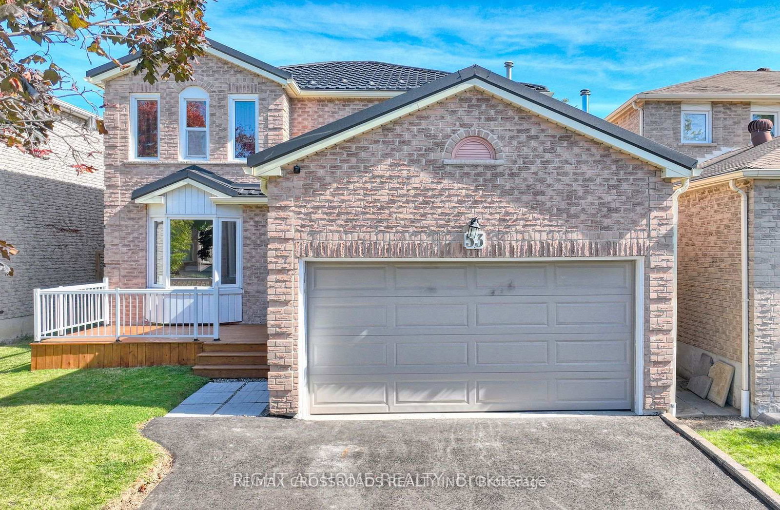 53-dakin-drive-n-ajax-ontario-e13655982