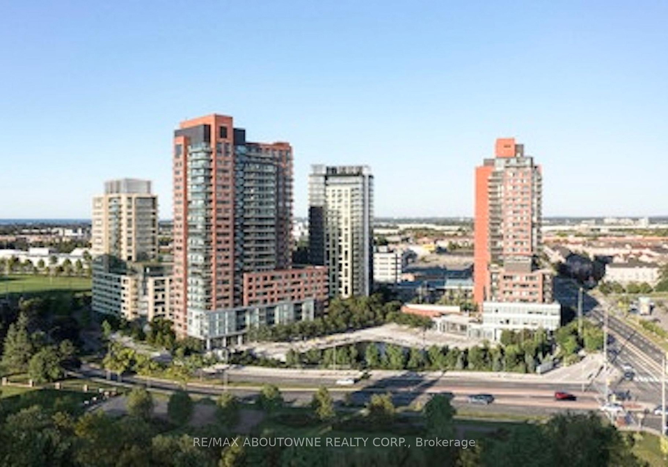 2-river-plate-street-ajax-ontario-e13656212