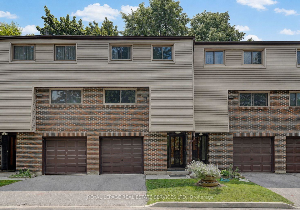 2020-pharmacy-avenue-toronto-scarborough-ontario-e13656270