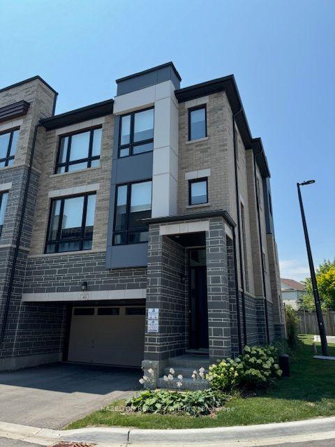 40-steamboat-way-whitby-ontario-e13656334