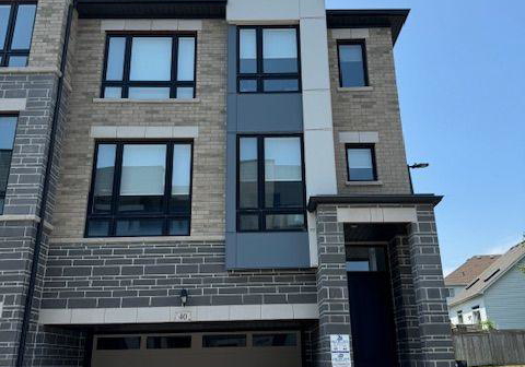 40-steamboat-way-whitby-ontario-e13656334