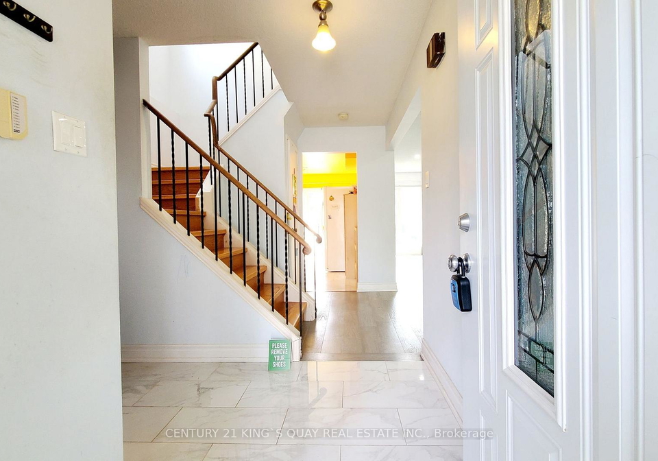 51-carolbreen-square-toronto-scarborough-ontario-e13656600