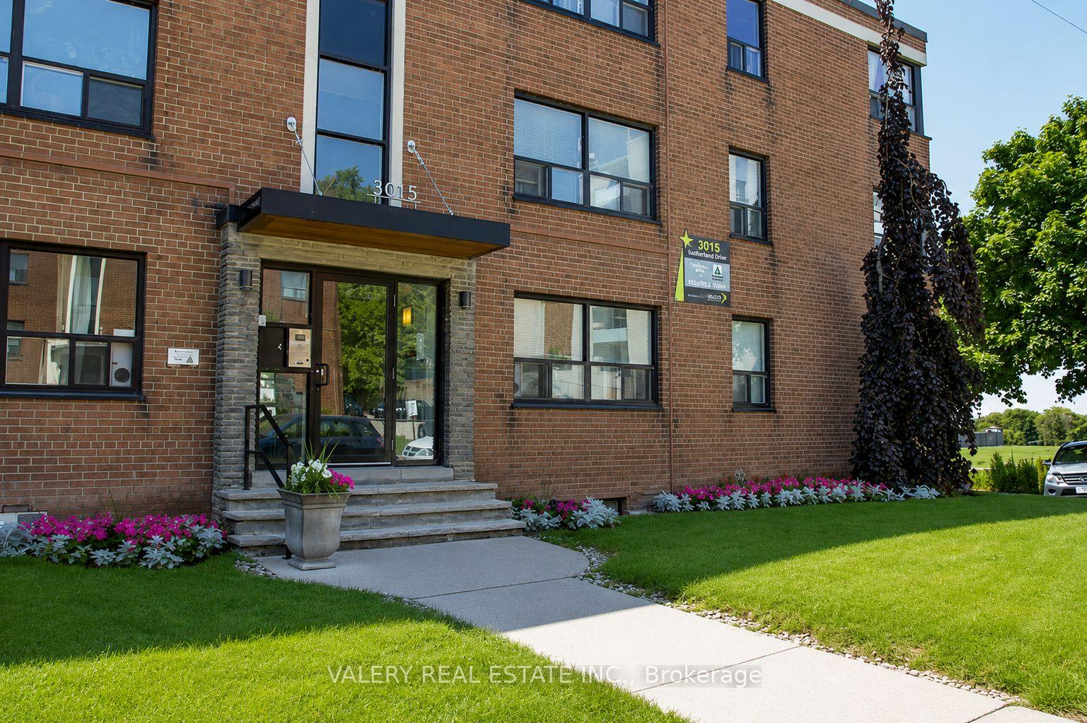 3015-queen-street-e-toronto-scarborough-ontario-e13656912