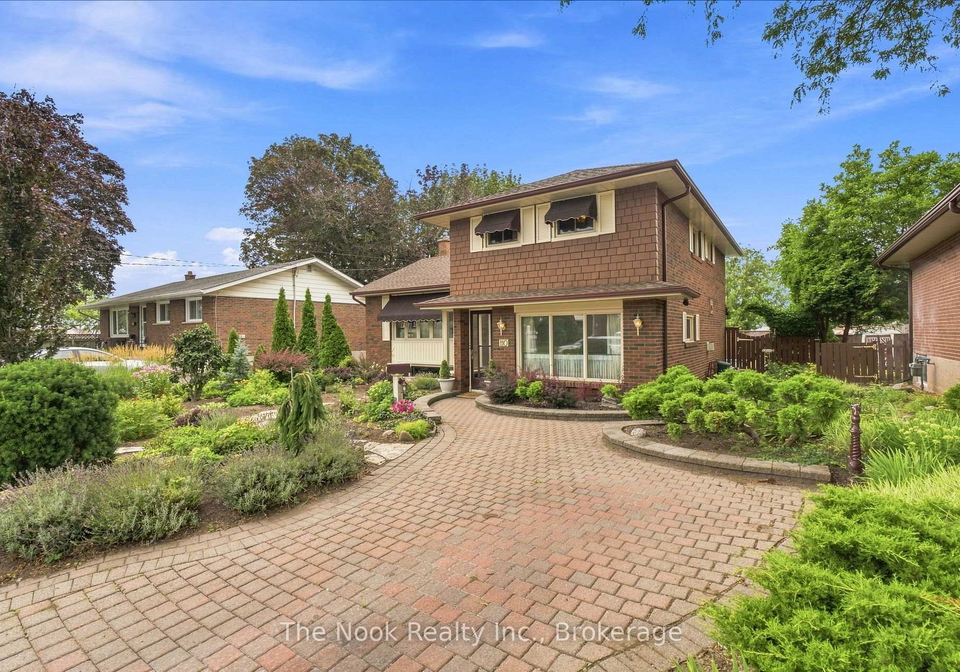 110-bowman-avenue-whitby-ontario-e13656982