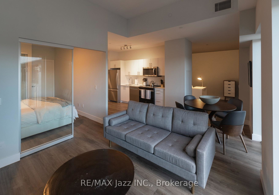 80-bond-street-e-oshawa-ontario-e13657618