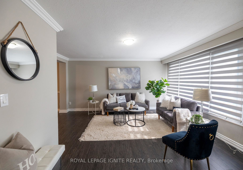 803-fairview-avenue-pickering-ontario-e13657952
