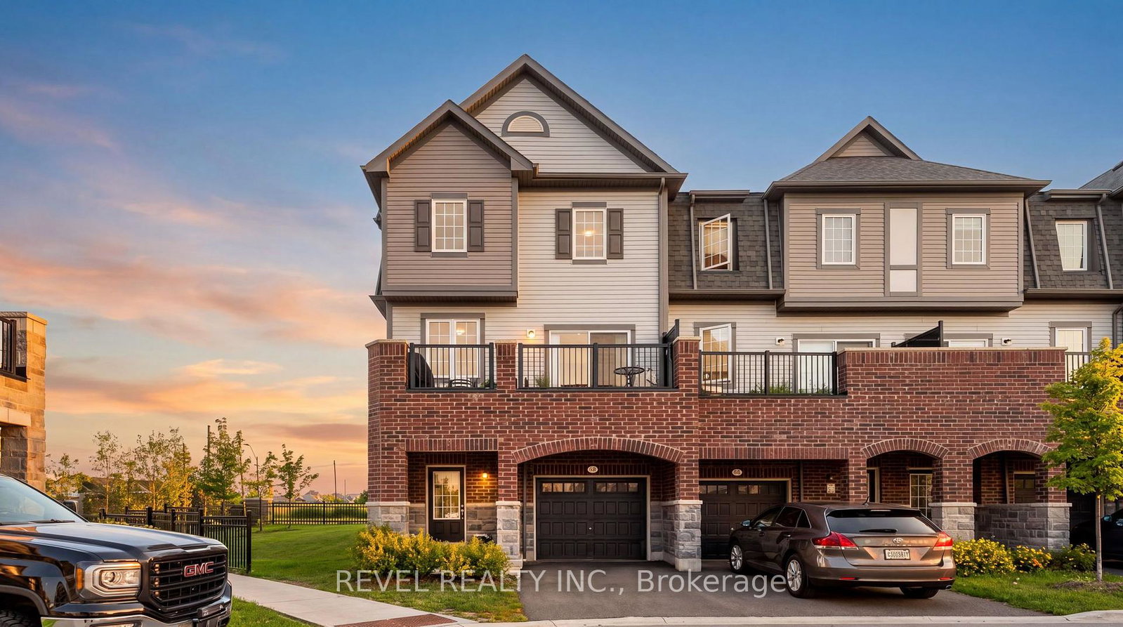 61-honey-crisp-lane-clarington-ontario-e13657988
