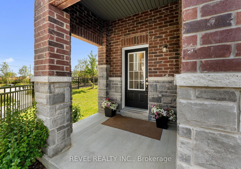 61-honey-crisp-lane-clarington-ontario-e13657988
