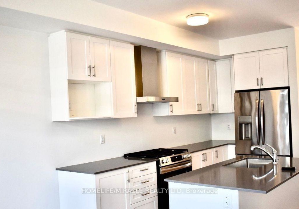 1553-midland-avenue-toronto-scarborough-ontario-e13658452