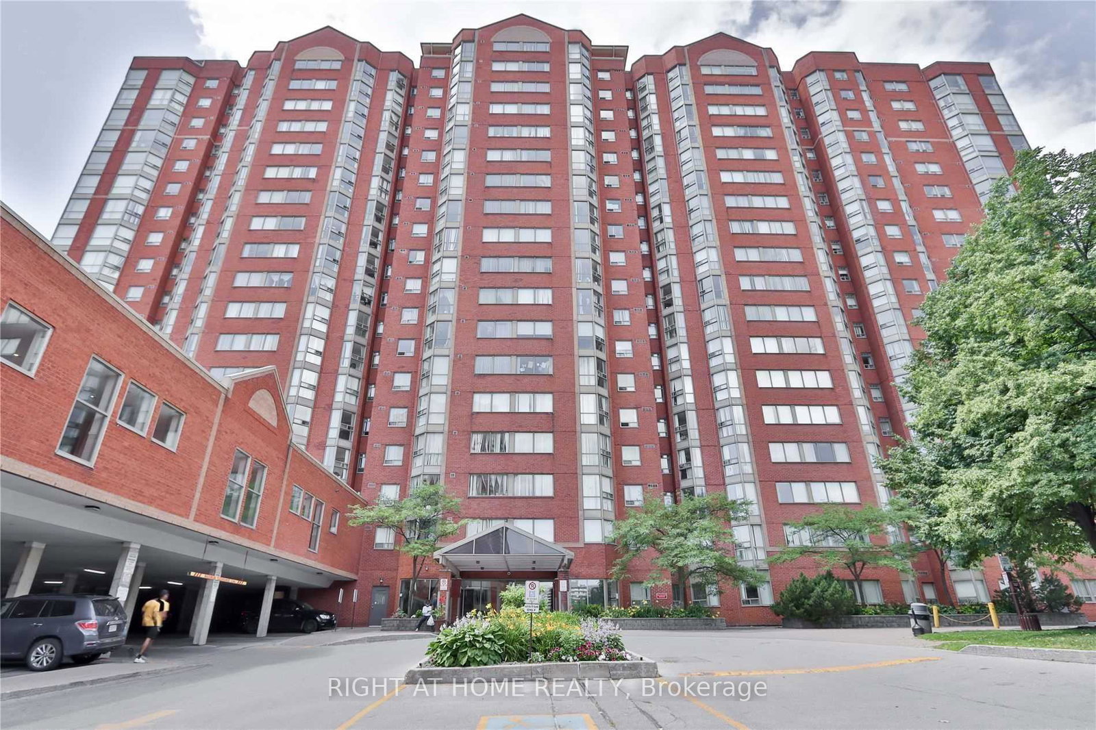 2460-eglinton-avenue-e-toronto-scarborough-ontario-e13659164
