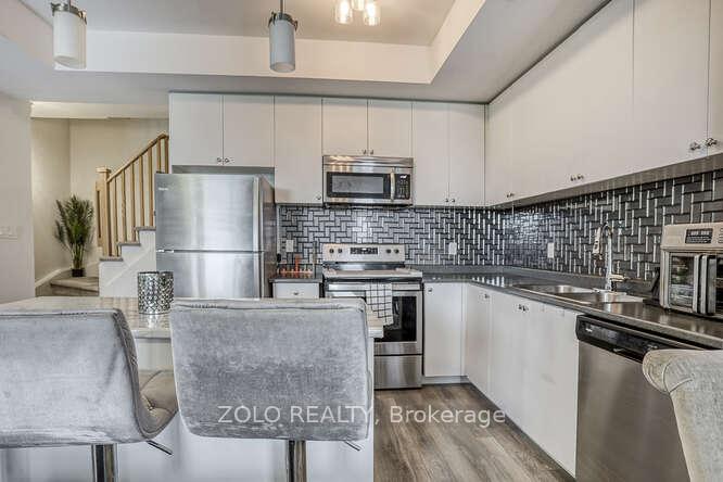 1555-kingston-road-pickering-ontario-e13659300