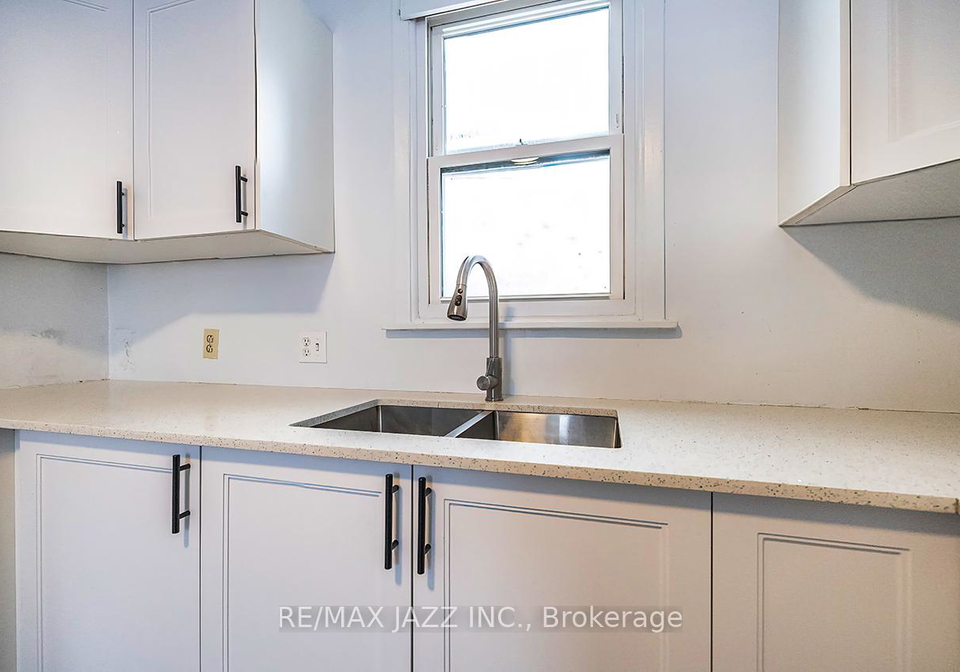 548-front-street-oshawa-ontario-e13659648