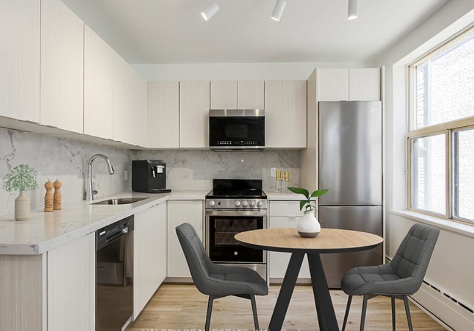 111-cosburn-avenue-toronto-east-york-ontario-e13659958