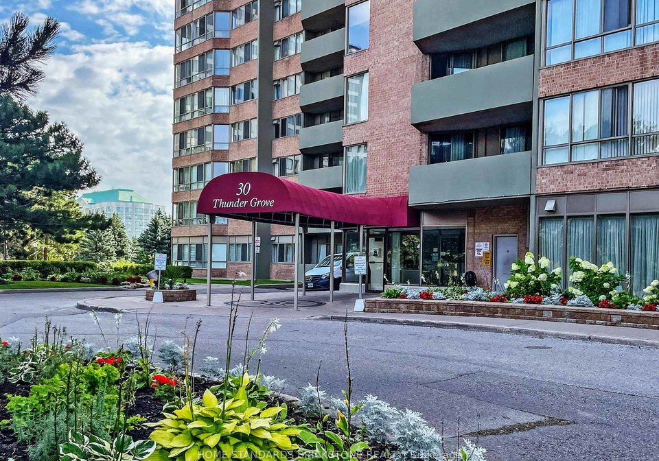 30-thunder-grove-toronto-scarborough-ontario-e13660314