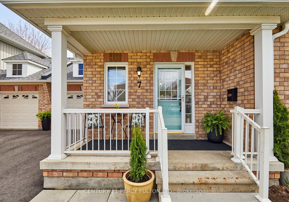 7-gidley-lane-ajax-ontario-e13660582