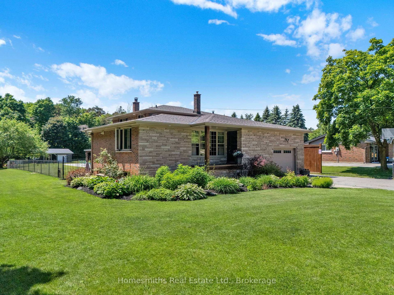 4726-main-street-clarington-ontario-e13660698