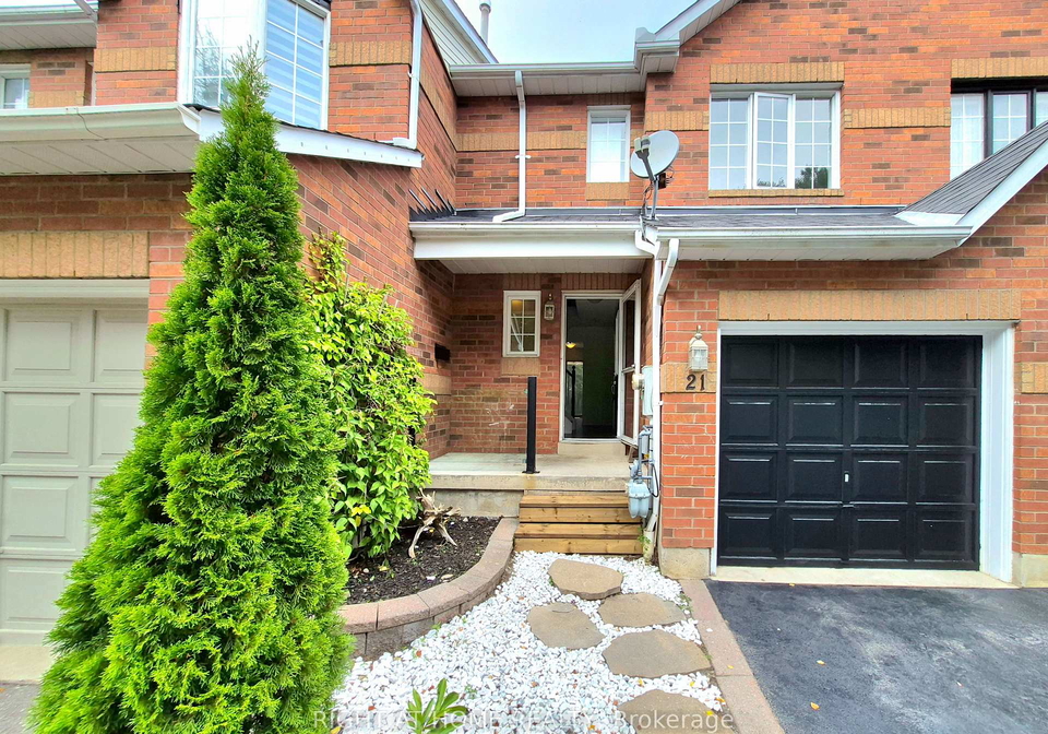 21-mccullock-crescent-ajax-ontario-e13660710