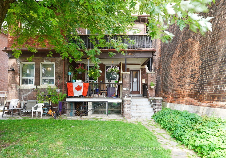 1432-queen-street-e-toronto-toronto-ontario-e13660802