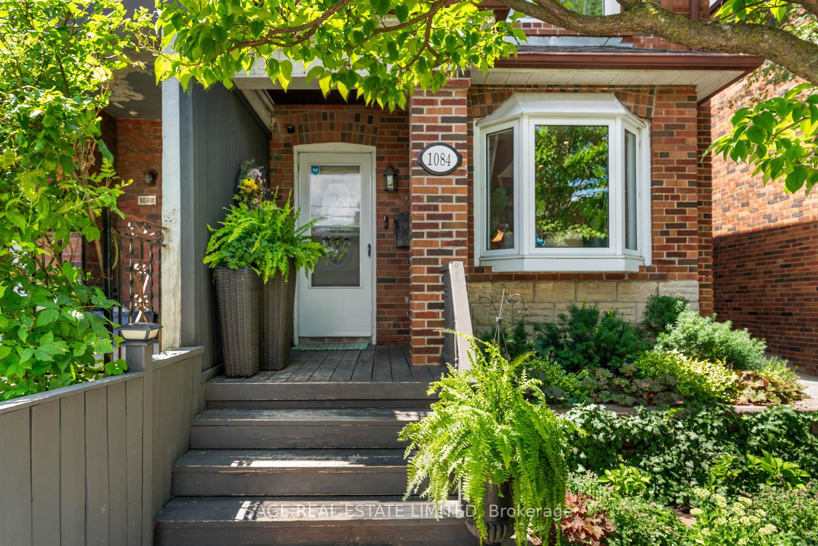 1084-pape-avenue-toronto-east-york-ontario-e13661530