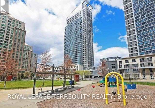 36-lee-centre-drive-toronto-scarborough-ontario-e13662214