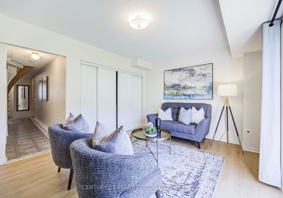1532-hummingbird-court-pickering-ontario-e13662730