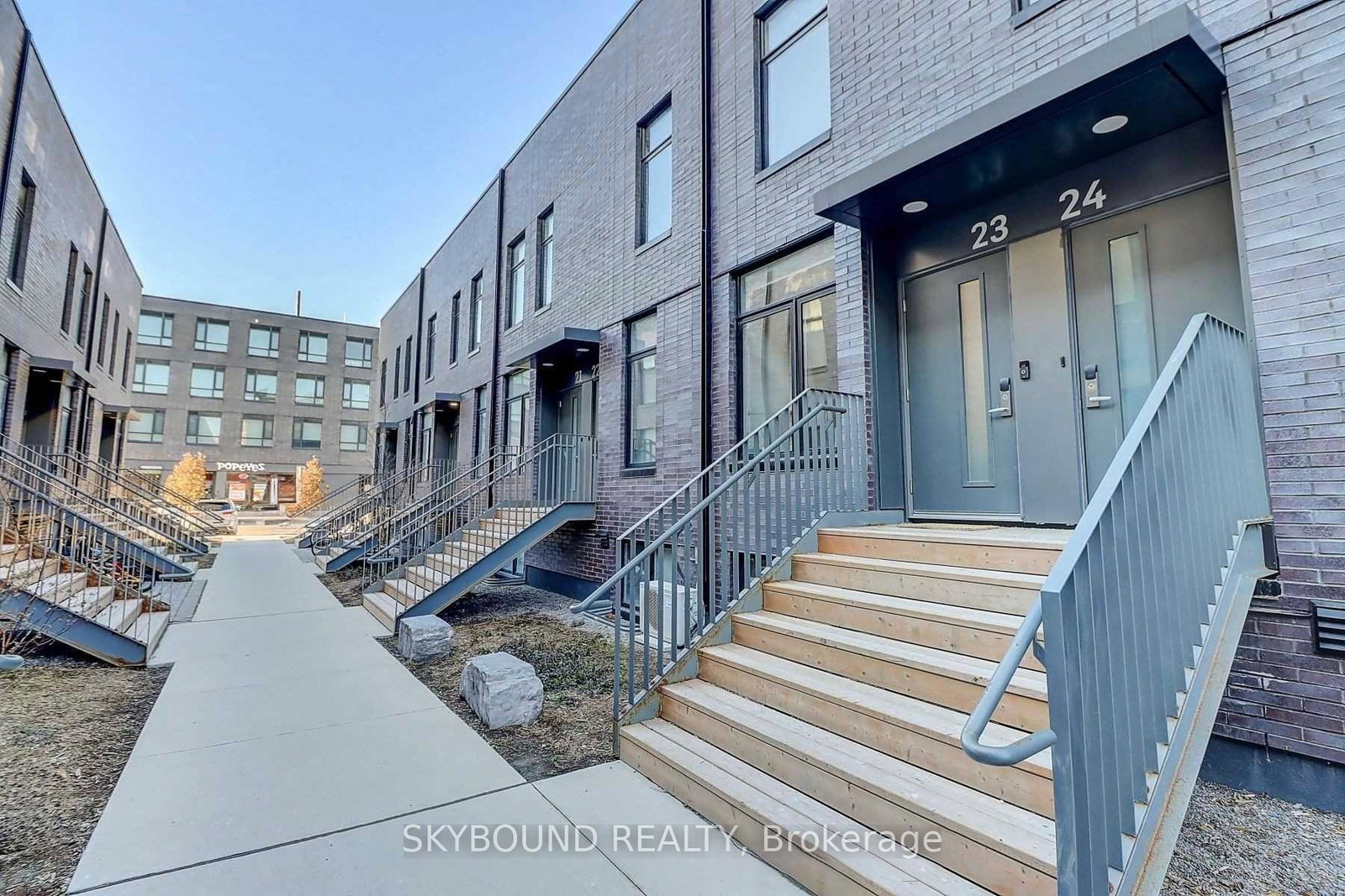 1720-simcoe-street-n-oshawa-ontario-e13663140