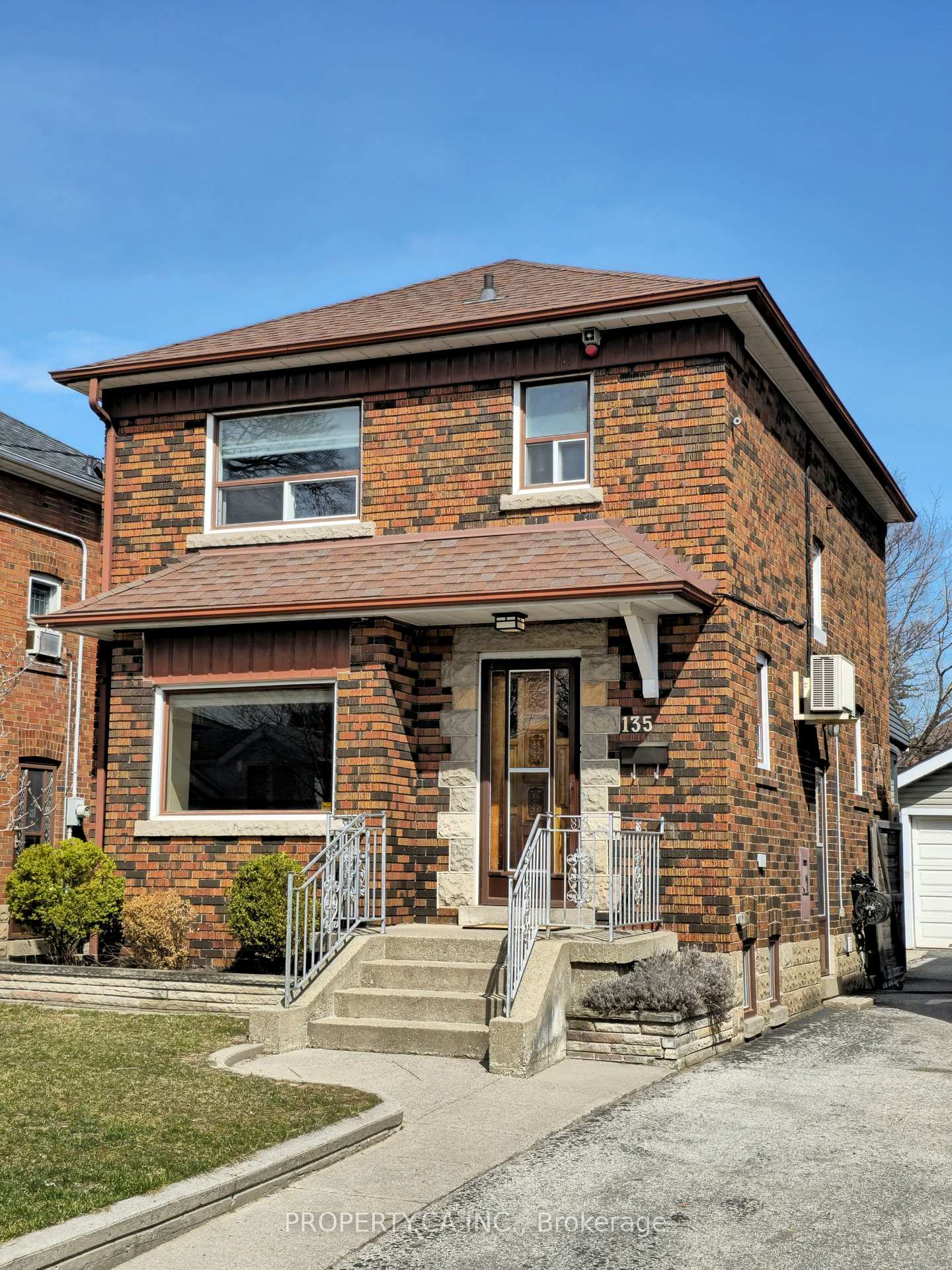 135-cadorna-avenue-toronto-east-york-ontario-e13663394