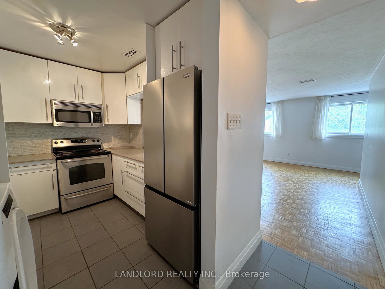 1175-queen-street-e-toronto-toronto-ontario-e13663858