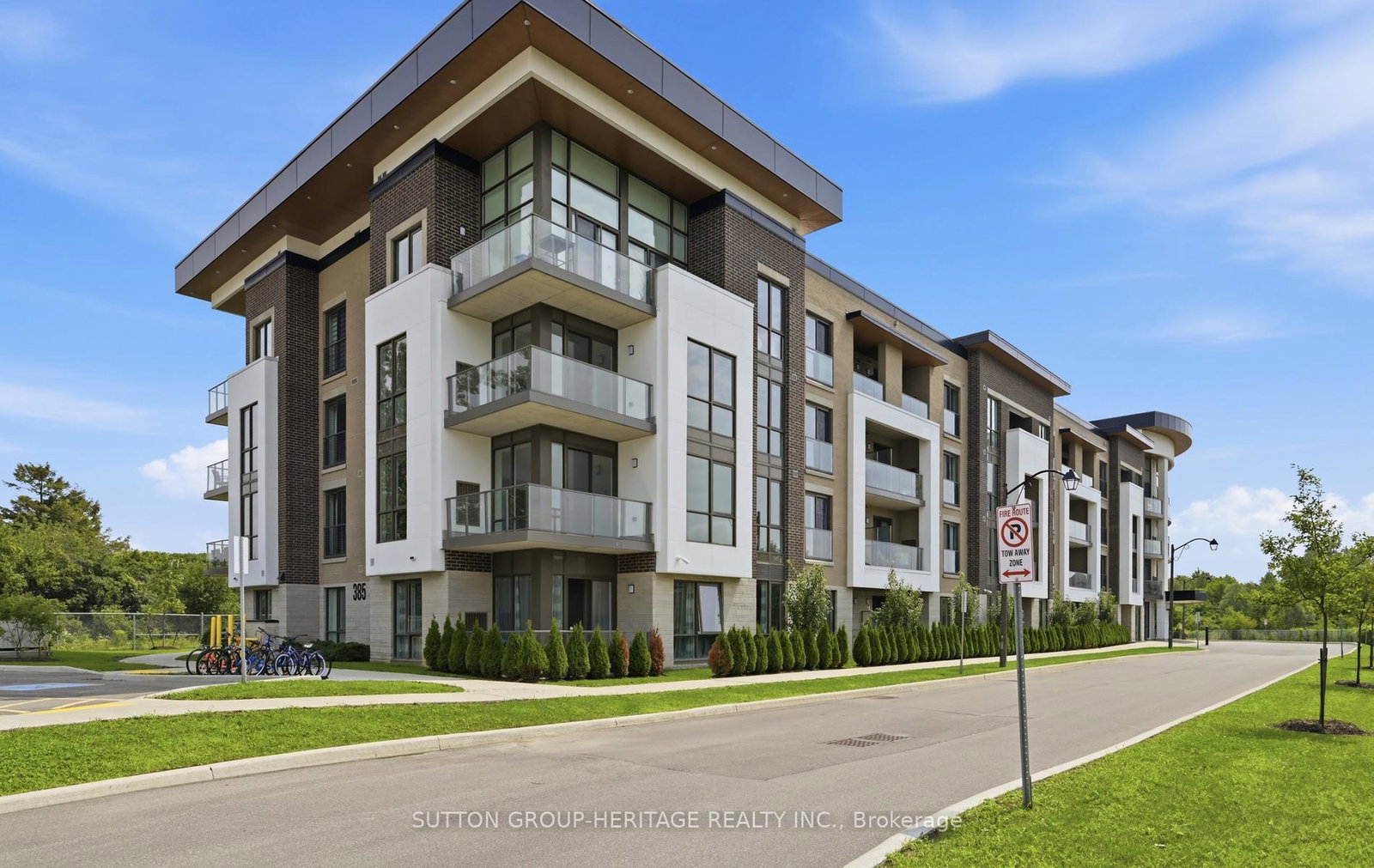 385-artic-red-drive-oshawa-ontario-e13664812