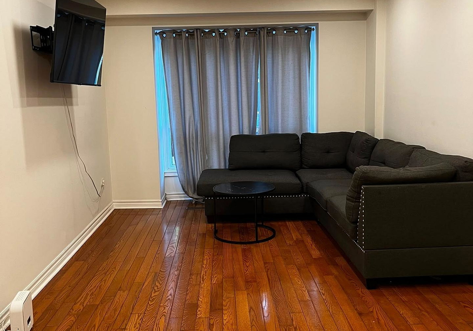 22-pearson-street-oshawa-ontario-e13665198