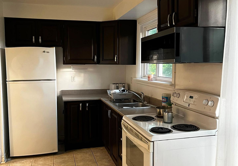22-pearson-street-oshawa-ontario-e13665198