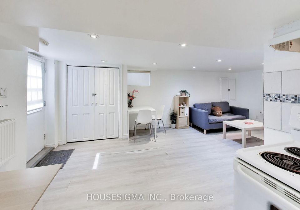 152-linsmore-crescent-toronto-east-york-ontario-e13665312