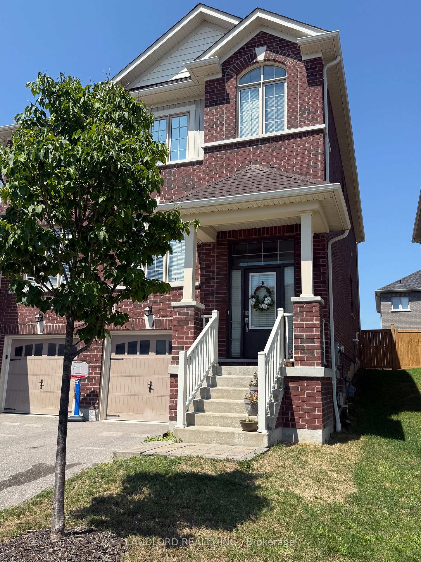 1189-cactus-crescent-pickering-ontario-e13665336