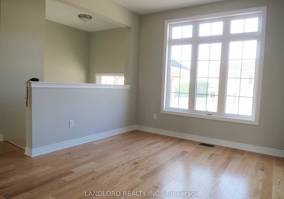 1189-cactus-crescent-pickering-ontario-e13665336