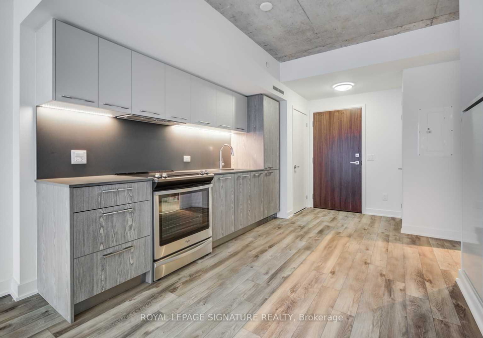 30-baseball-place-toronto-toronto-ontario-e13665490