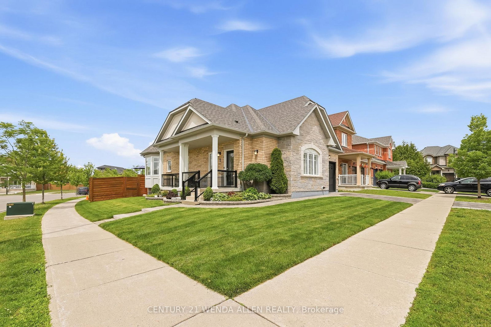 2-rushlands-crescent-whitby-ontario-e13665516