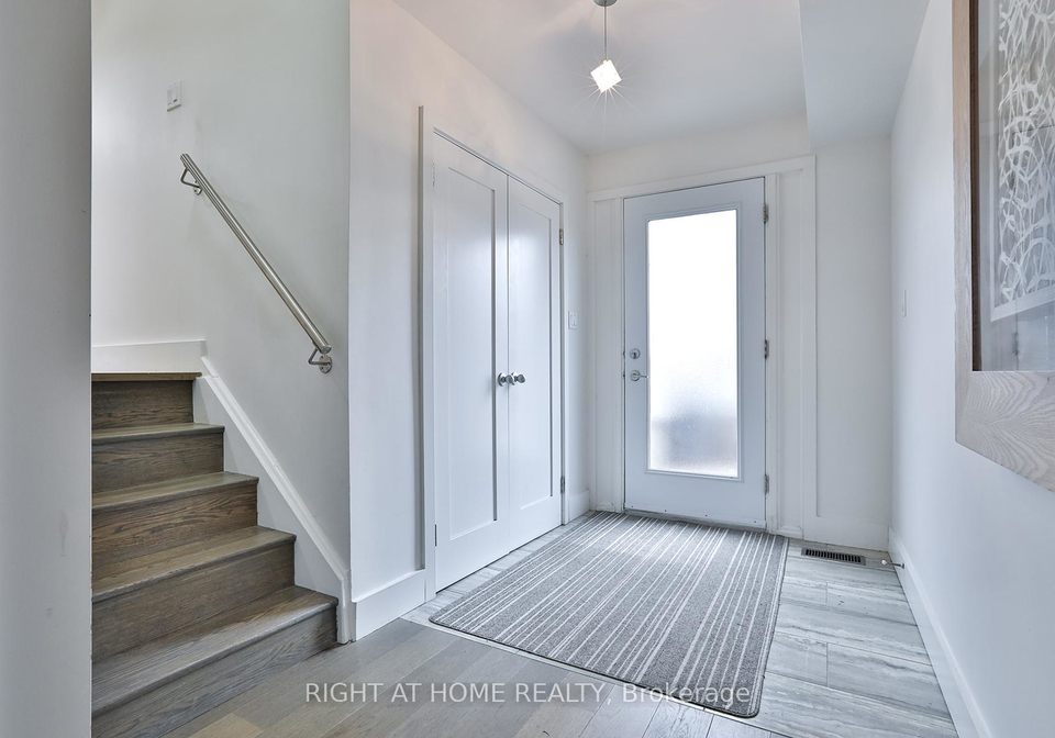 34-scarcliff-gardens-toronto-scarborough-ontario-e13665998